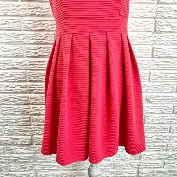 Alya Pink Pleated Fit & Flare Dress Peephole Back Size Medium - Picture 3 of 6